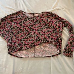 Floral 3/4 sleeve crop top size large
